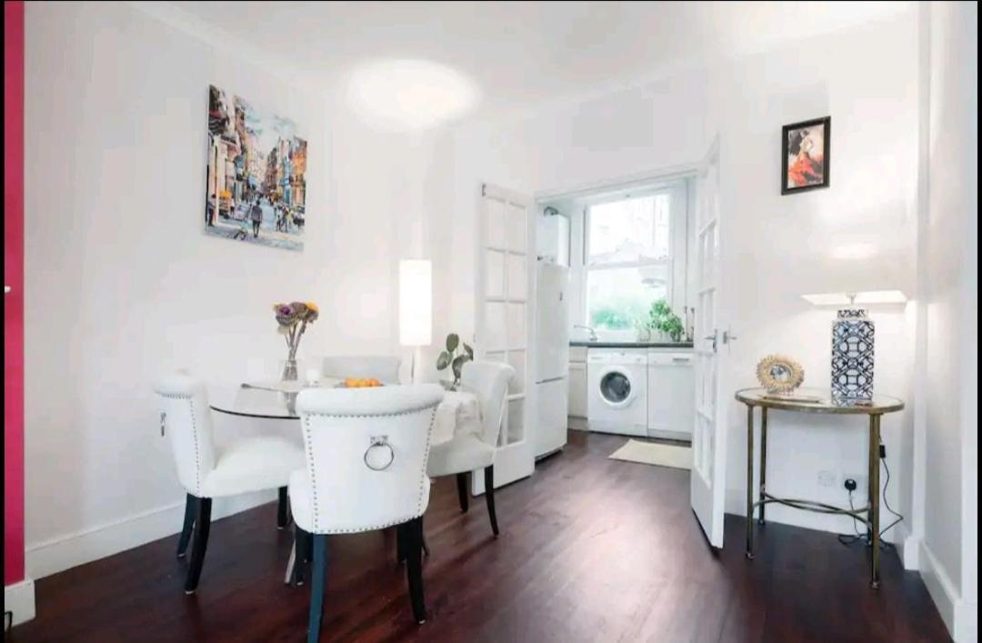 Stylish Room With Private Bath & Terrace In Super Central Clapham Junction Minutes From Victoria, Waterloo London Eksteriør bilde