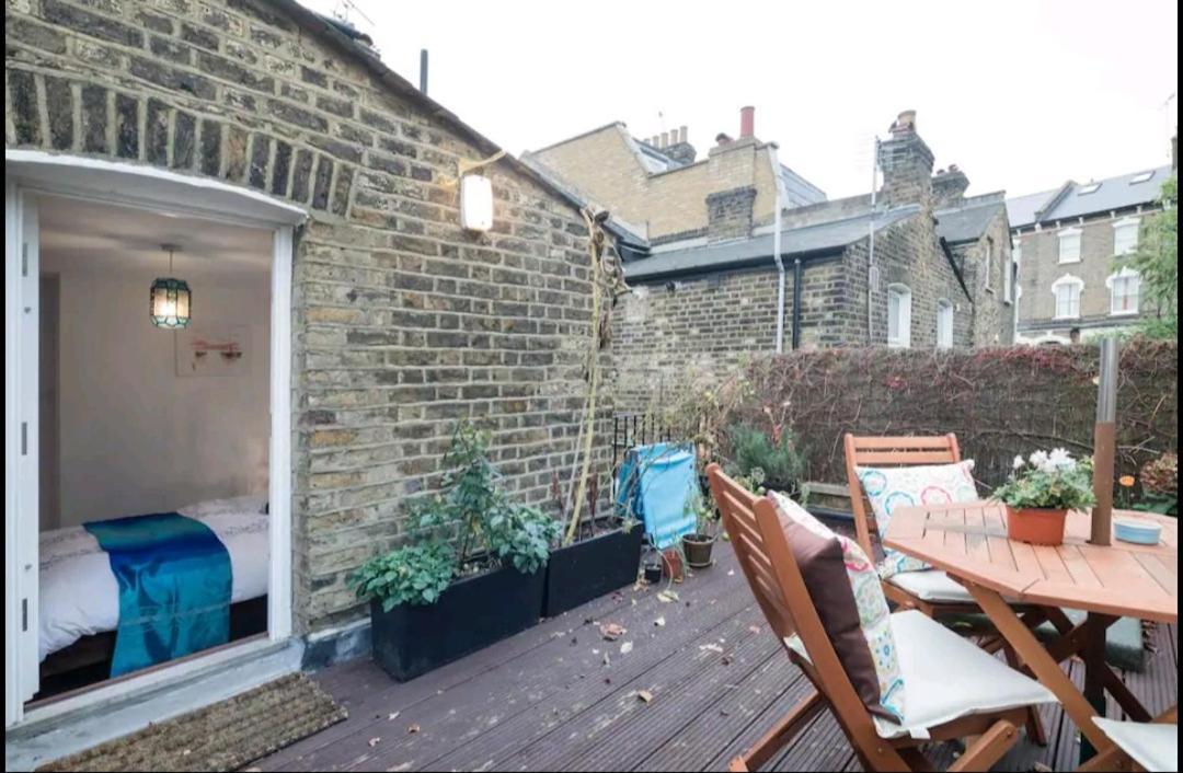 Stylish Room With Private Bath & Terrace In Super Central Clapham Junction Minutes From Victoria, Waterloo London Eksteriør bilde