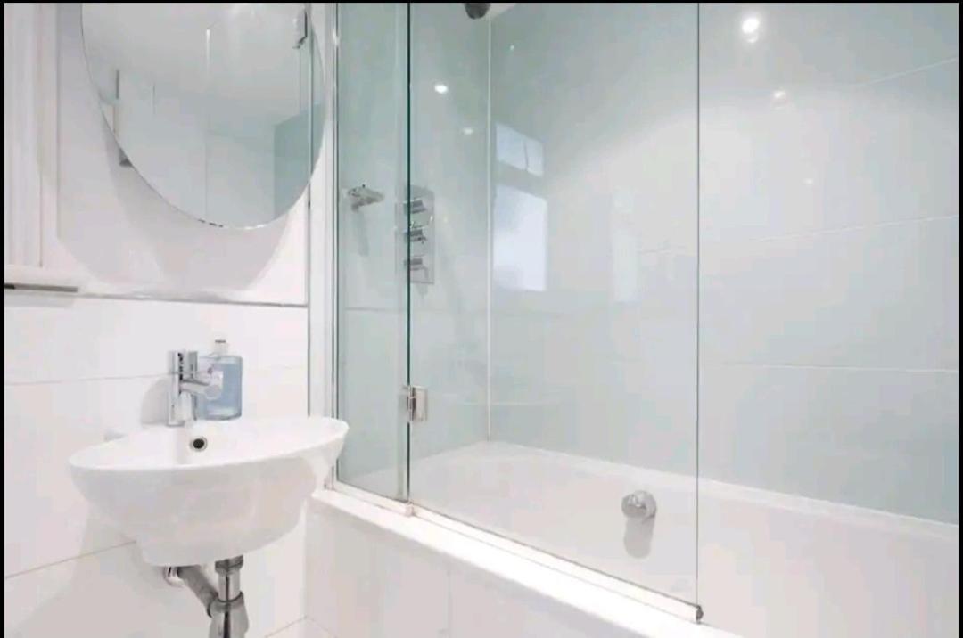 Stylish Room With Private Bath & Terrace In Super Central Clapham Junction Minutes From Victoria, Waterloo London Eksteriør bilde