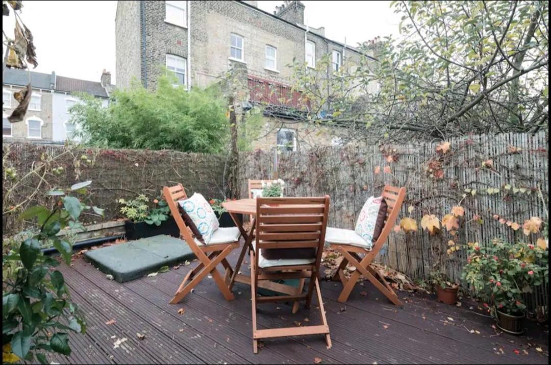 Stylish Room With Private Bath & Terrace In Super Central Clapham Junction Minutes From Victoria, Waterloo London Eksteriør bilde